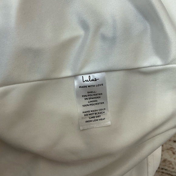 New Lulu's White wedding dress, Sz M - Picture 7 of 7